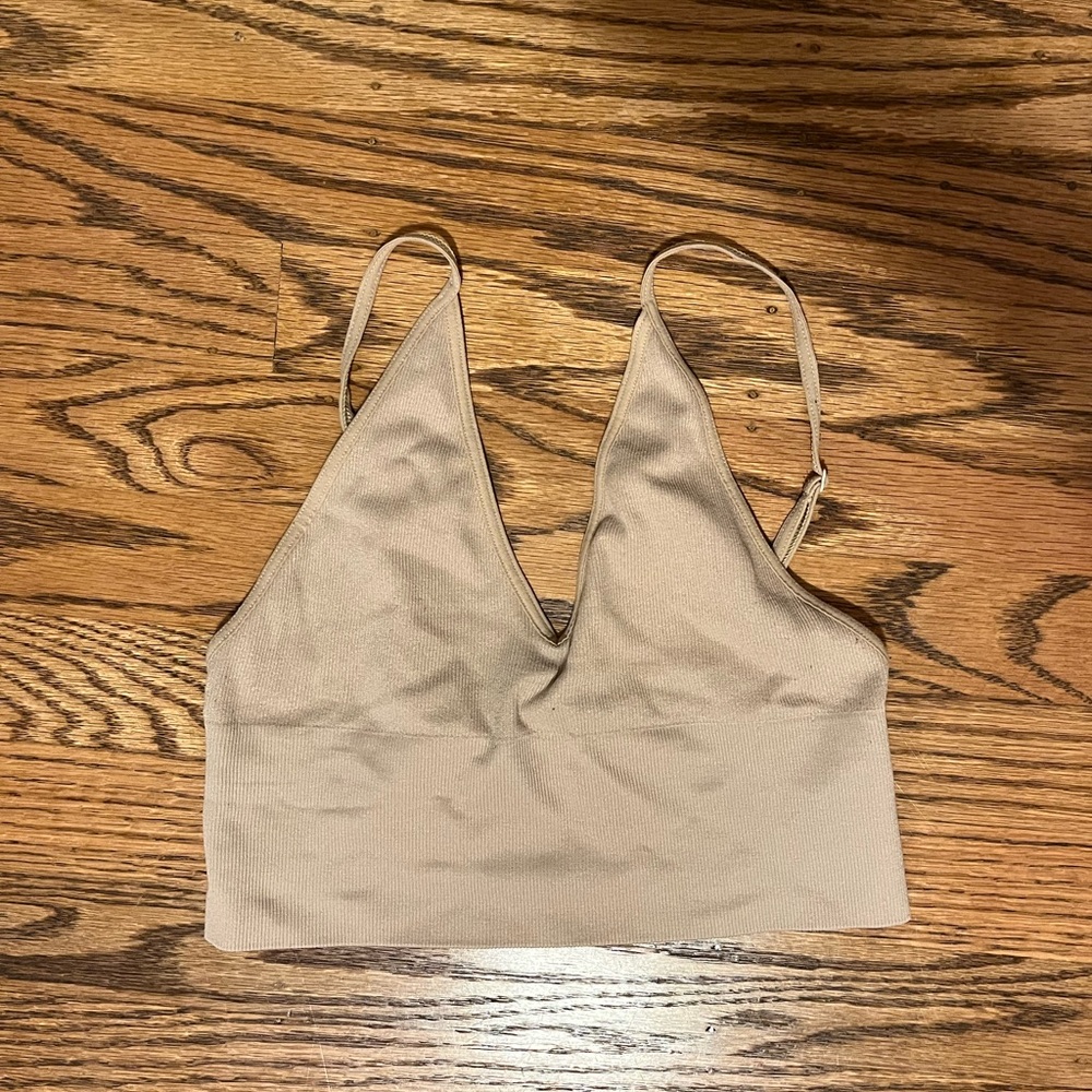 aritzia talula tan bralette